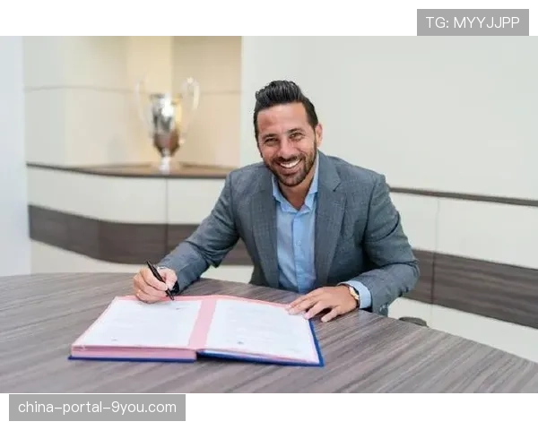 不莱梅传奇皮萨罗受邀回归俱乐部，将担任全球形象大使一职